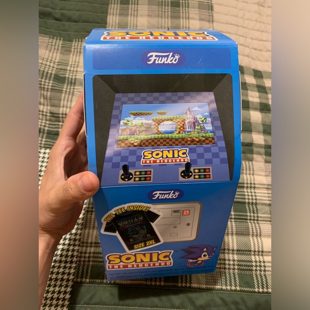 SONIC THE HEDGEHOG FUNKO 2XL